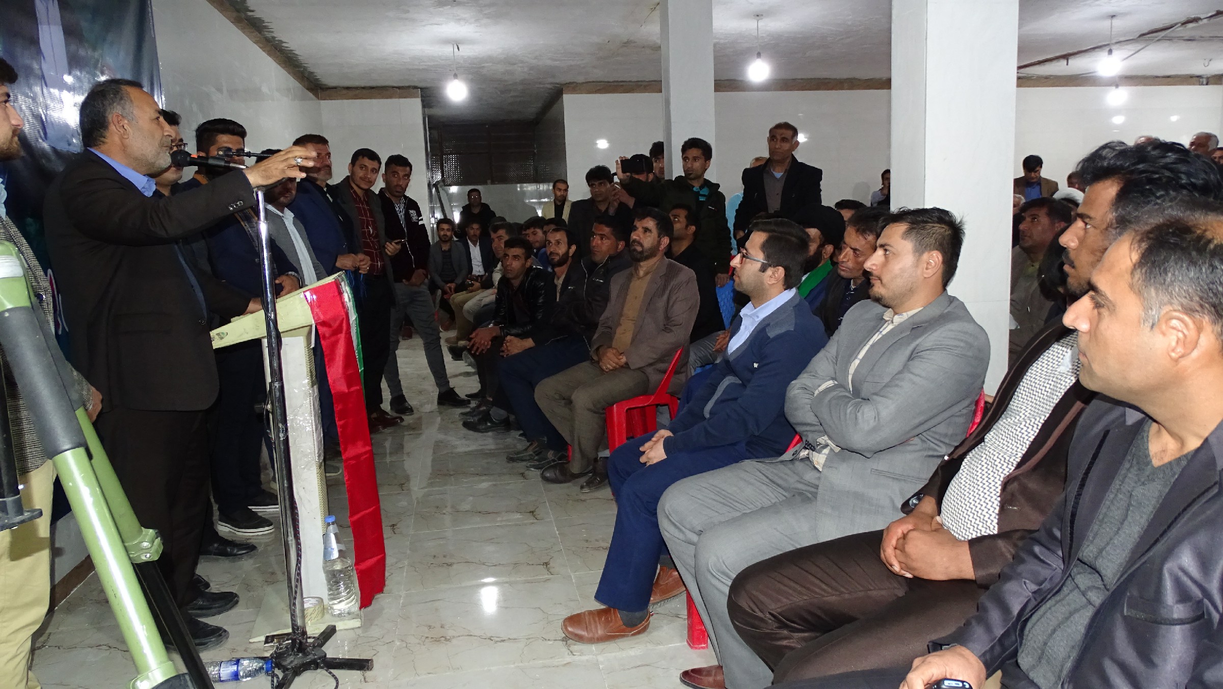 همایش جوانان شهرستان بهمئی با عدل هاشمی پور برگزار گردید + عکس