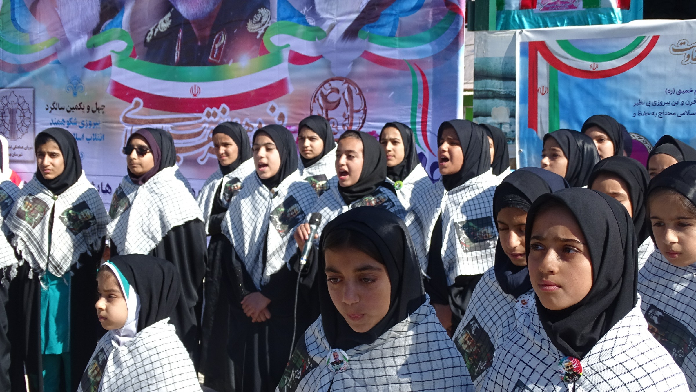 گزارش تصویری از راهپیمایی باشکوه مردم شهرستان بهمئی در روز ۲۲ بهمن ۱۳۹۸