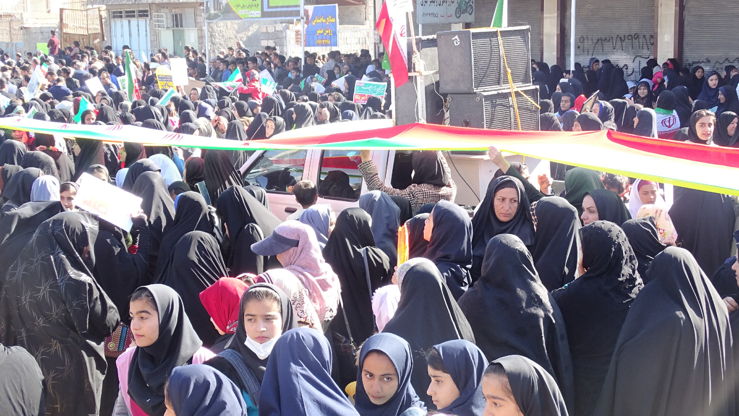 گزارش تصویری از راهپیمایی باشکوه مردم شهرستان بهمئی در روز ۲۲ بهمن ۱۳۹۸