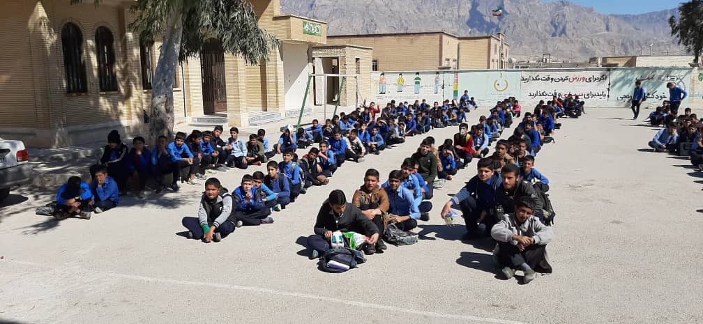  مسابقه نجات تخم مرغ در مدرسه شهید باهنر ، مجری طرح شهید بهنام محمدی شهرستان بهمئی برگزار شد + عکس و فیلم