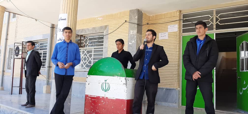  مسابقه نجات تخم مرغ در مدرسه شهید باهنر ، مجری طرح شهید بهنام محمدی شهرستان بهمئی برگزار شد + عکس و فیلم