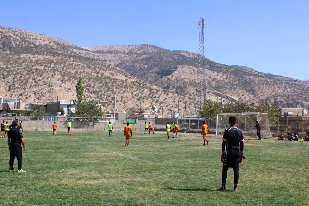 کشف استعداد‌های فوتبالی در دیشموک