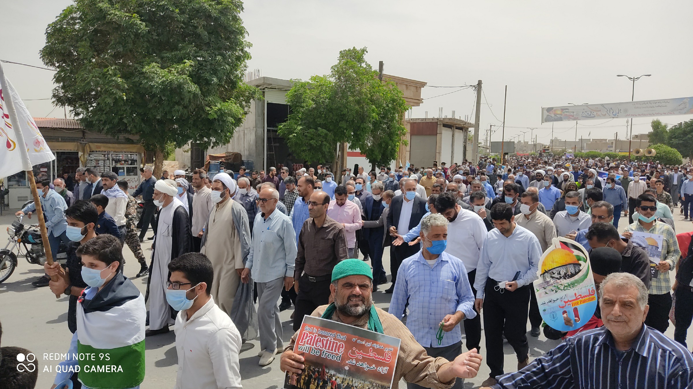 گزارش تصویری از حضور حماسی و بی‌نظیر مردم روزه‌دار همیشه در صحنه رامهرمز باحضور حاج ابراهیم متینیان در راهپیمایی روز قدس 1401