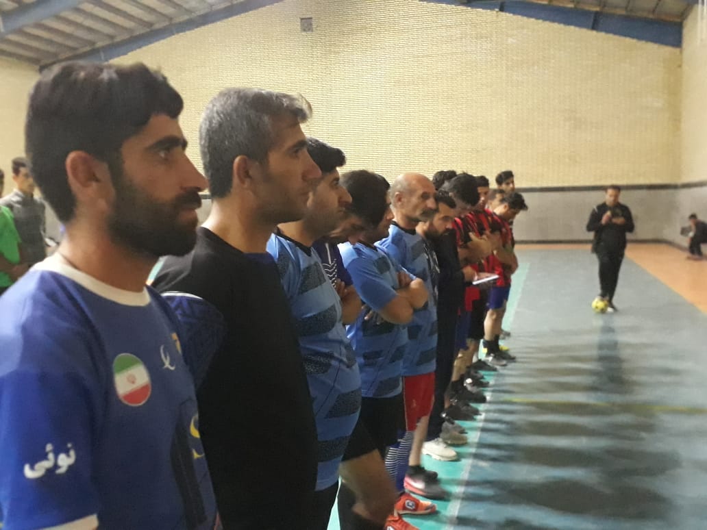افتتاحیه مسابقات فوتسال ادارات بخش دیشموک درسالن ورزشی شهیدپذیرش