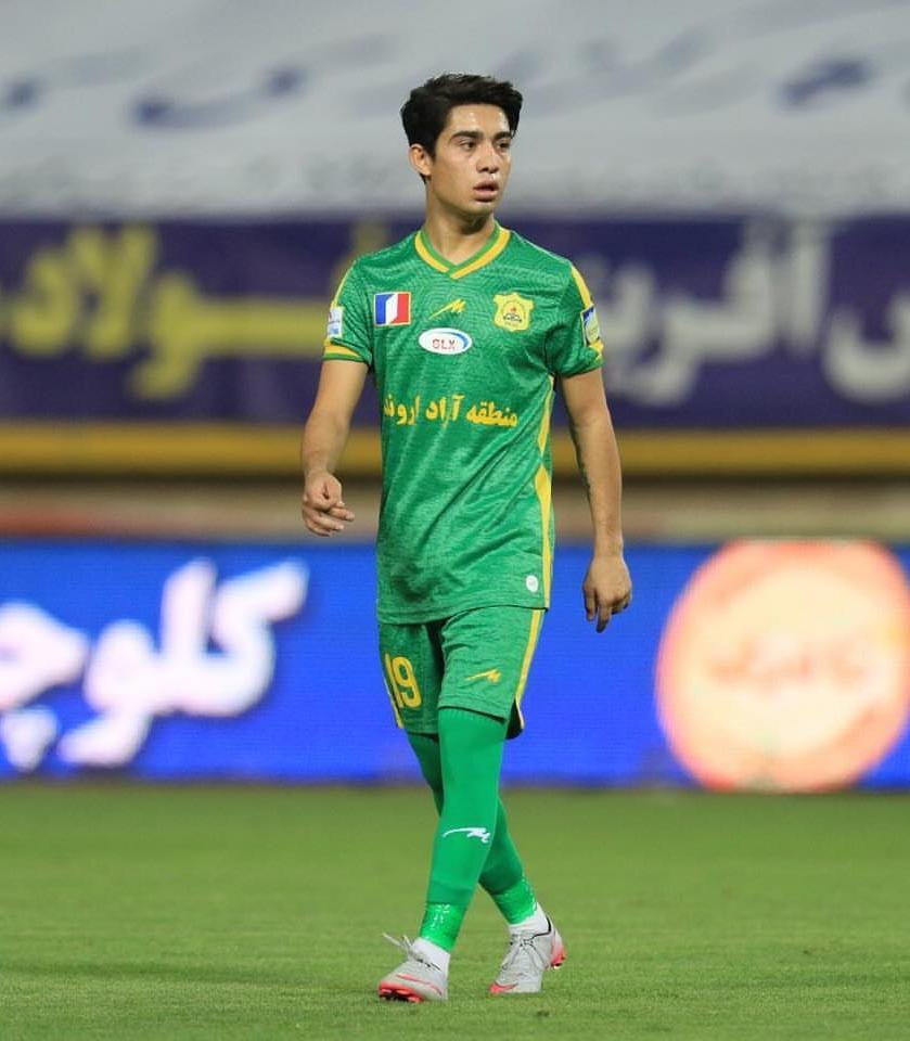 بازیکن آینده دار فصل گذشته فرهنگ شهردارى رامهرمز در لیگ برتر ایران به میدان رفت