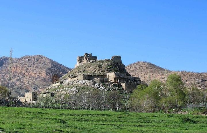 دیوار حفاظتی قلعه تاریخی دیشموک سقوط کرد